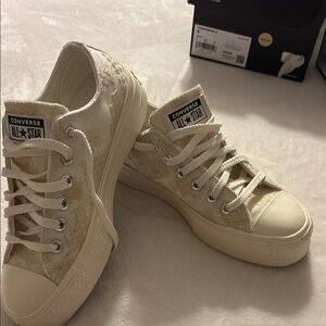 Converse Cream Chuck Taylor Sneakers Canvas Lace-Up